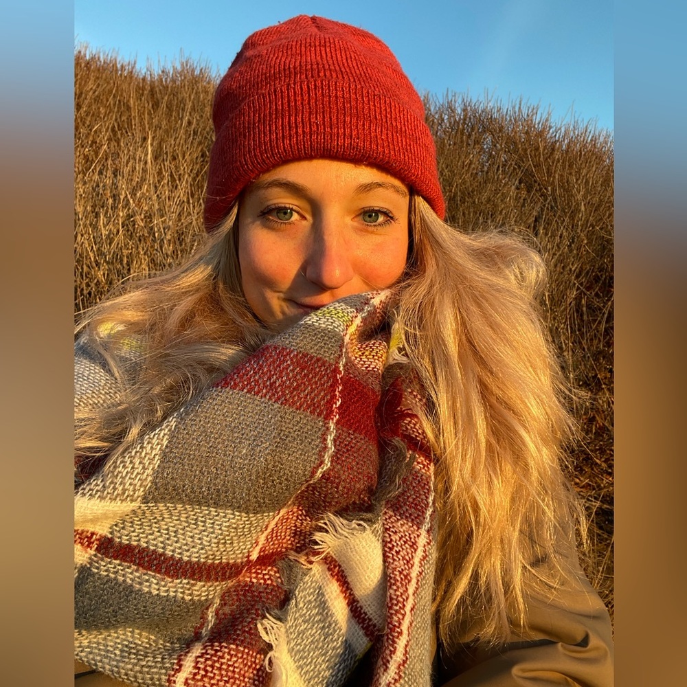 Meet your Posher, Emily